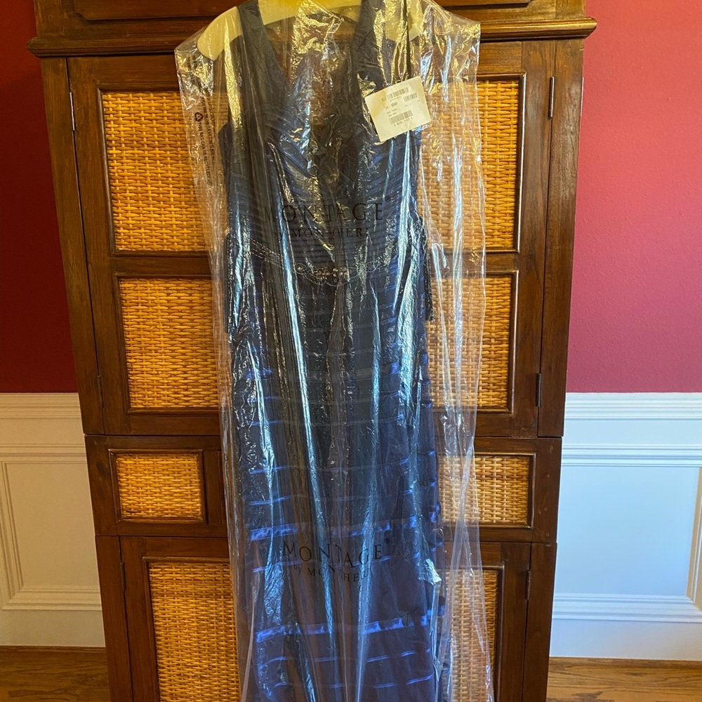 Mother of the Bride/Groom long dress**NEW, never worn** - Picture 4 of 5